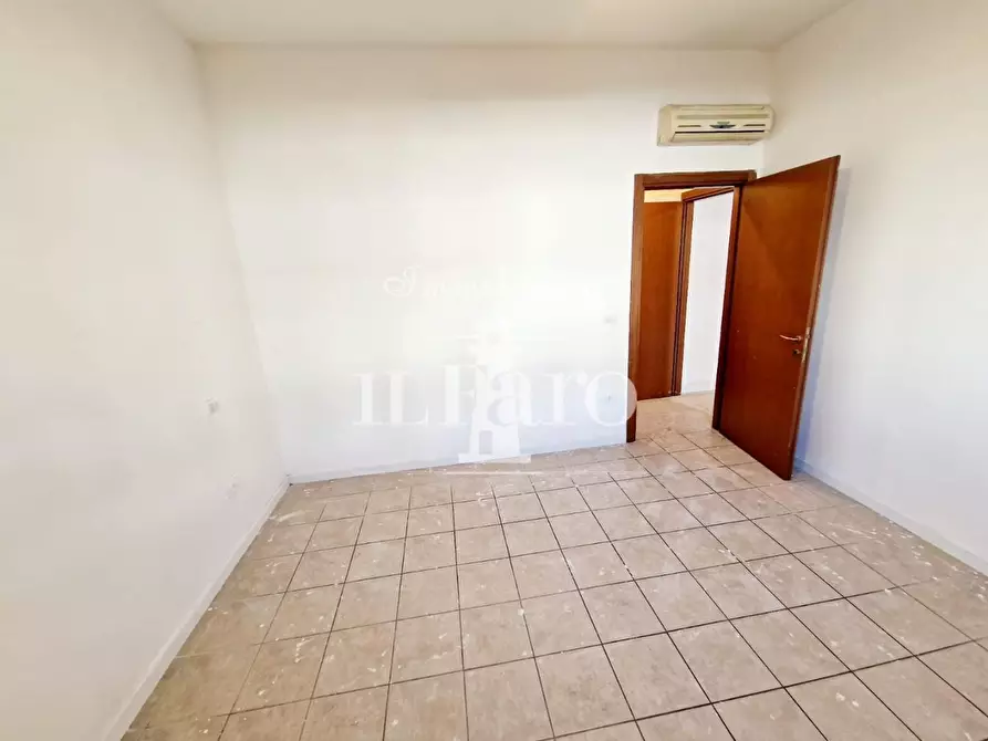 Immagine 6 di Appartamento in vendita  a Campi Bisenzio