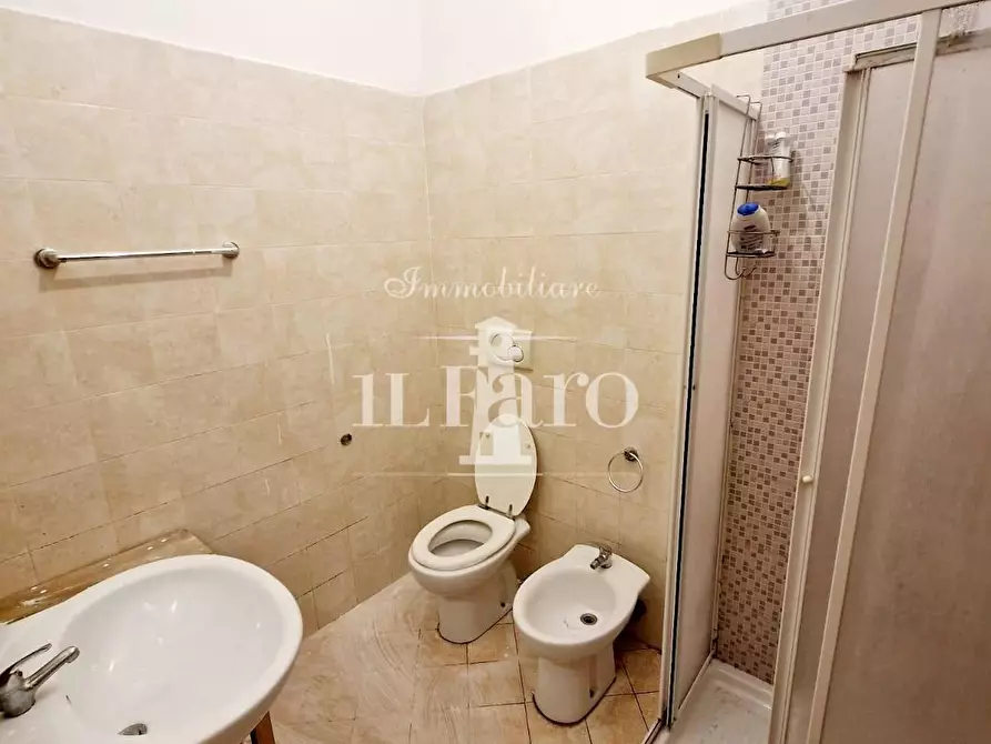 Immagine 13 di Appartamento in vendita  a Campi Bisenzio