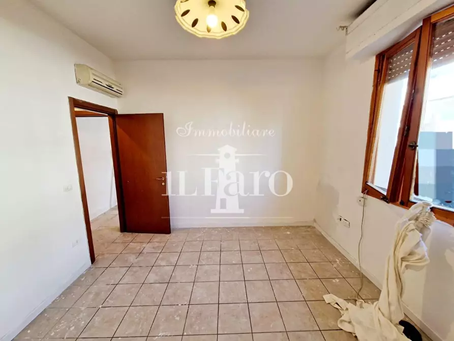 Immagine 4 di Appartamento in vendita  a Campi Bisenzio