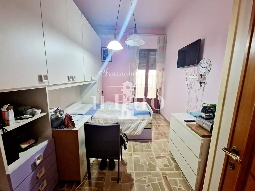 Immagine 24 di Casa indipendente in vendita  a Campi Bisenzio