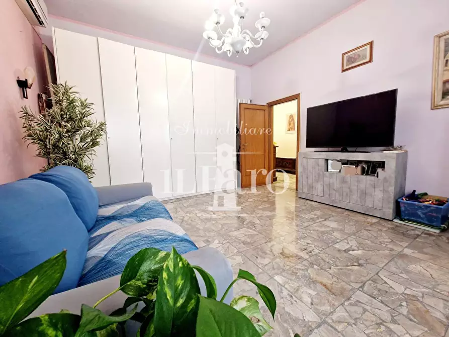 Immagine 18 di Casa indipendente in vendita  a Campi Bisenzio