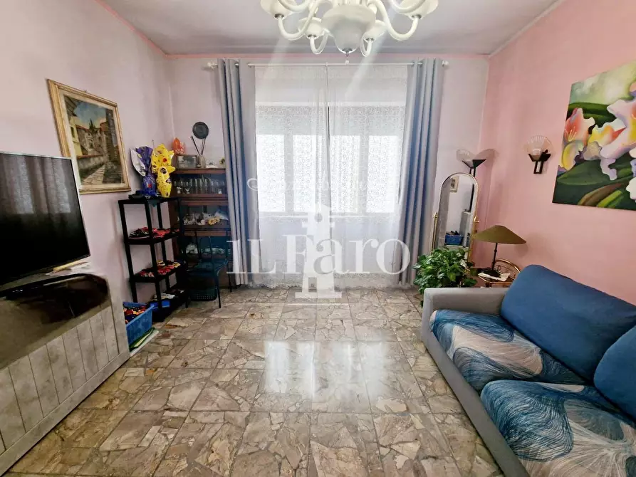 Immagine 20 di Casa indipendente in vendita  a Campi Bisenzio