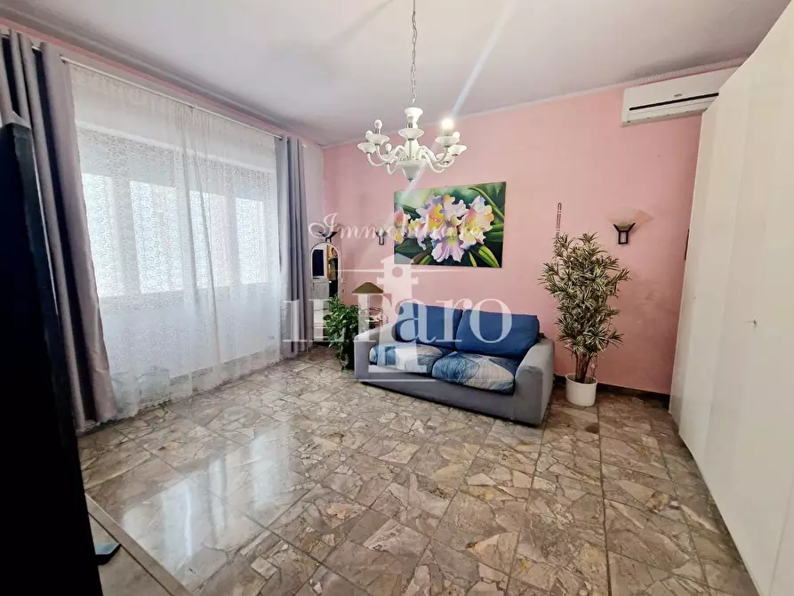 Immagine 17 di Casa indipendente in vendita  a Campi Bisenzio