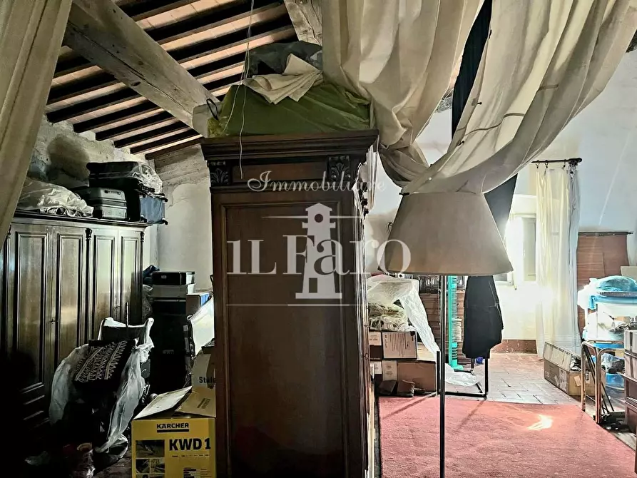 Immagine 11 di Terratetto in vendita  a Campi Bisenzio