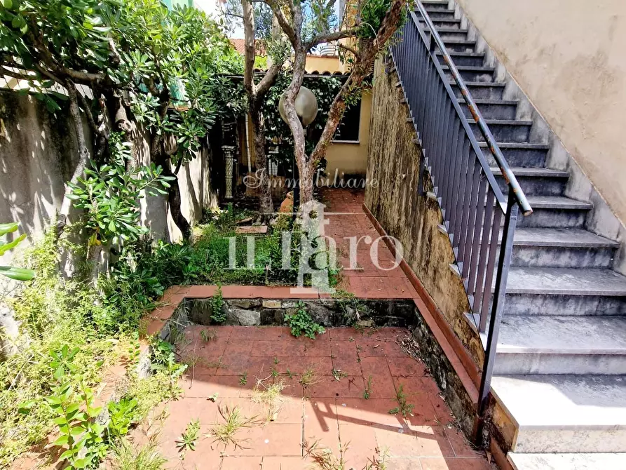 Immagine 5 di Appartamento in vendita  a Sesto Fiorentino