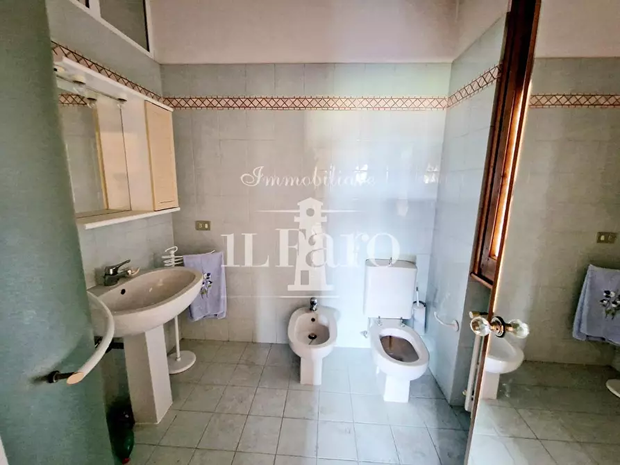 Immagine 37 di Appartamento in vendita  a Sesto Fiorentino