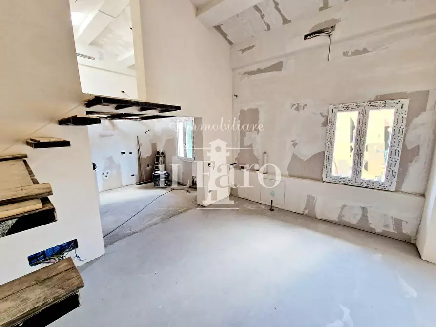 Immagine 8 di Appartamento in vendita  a Campi Bisenzio