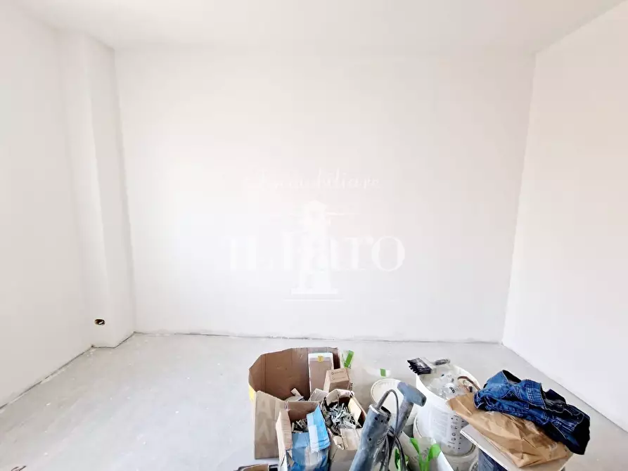 Immagine 13 di Appartamento in vendita  a Campi Bisenzio