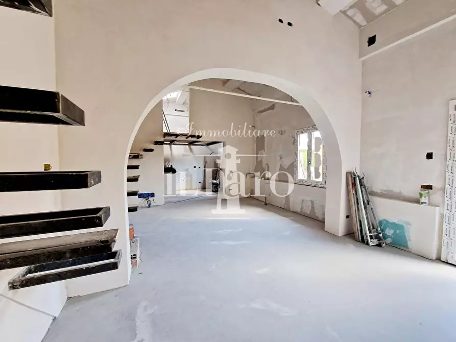 Immagine 1 di Appartamento in vendita  a Campi Bisenzio