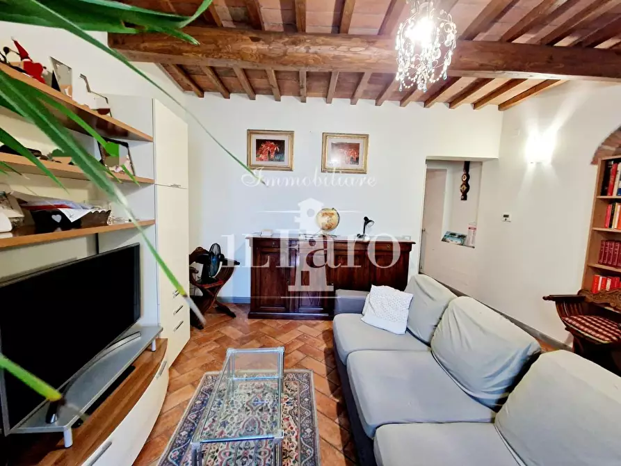 Immagine 2 di Terratetto in vendita  a Prato