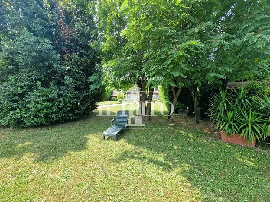 Immagine 4 di Porzione di casa in vendita  a Campi Bisenzio