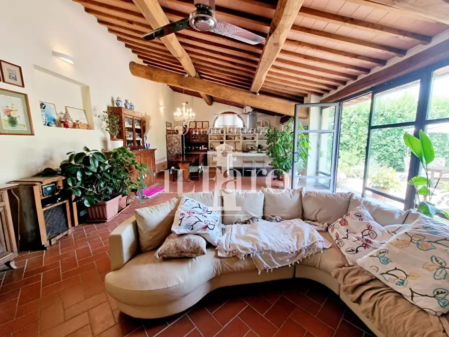 Immagine 21 di Porzione di casa in vendita  a Campi Bisenzio