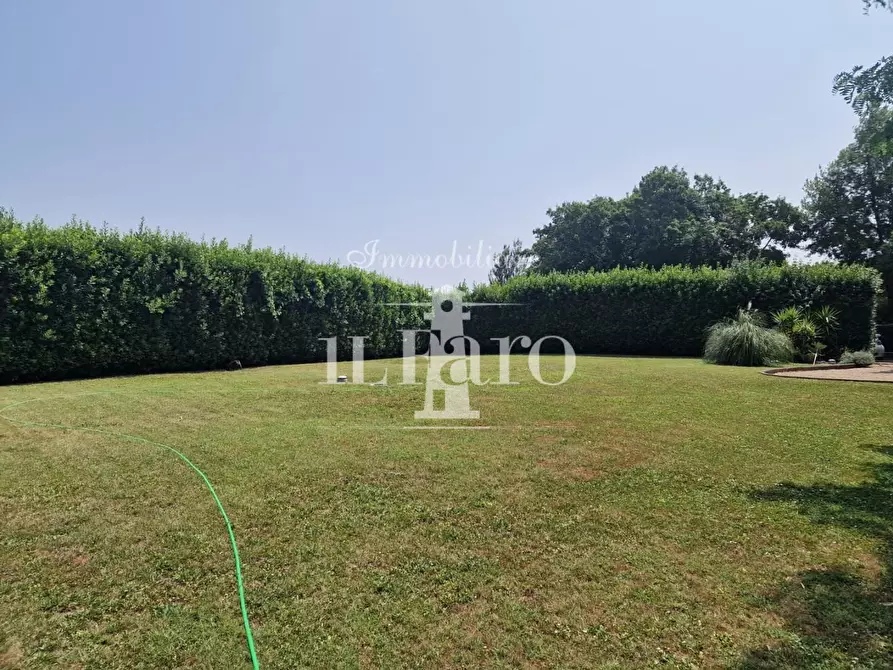 Immagine 14 di Porzione di casa in vendita  a Campi Bisenzio