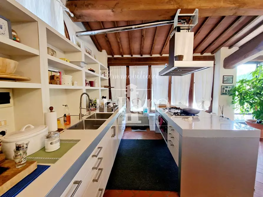 Immagine 33 di Porzione di casa in vendita  a Campi Bisenzio