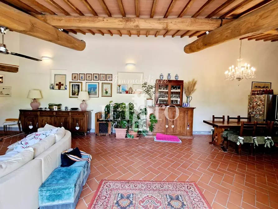 Immagine 31 di Porzione di casa in vendita  a Campi Bisenzio