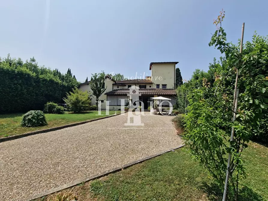 Immagine 16 di Porzione di casa in vendita  a Campi Bisenzio
