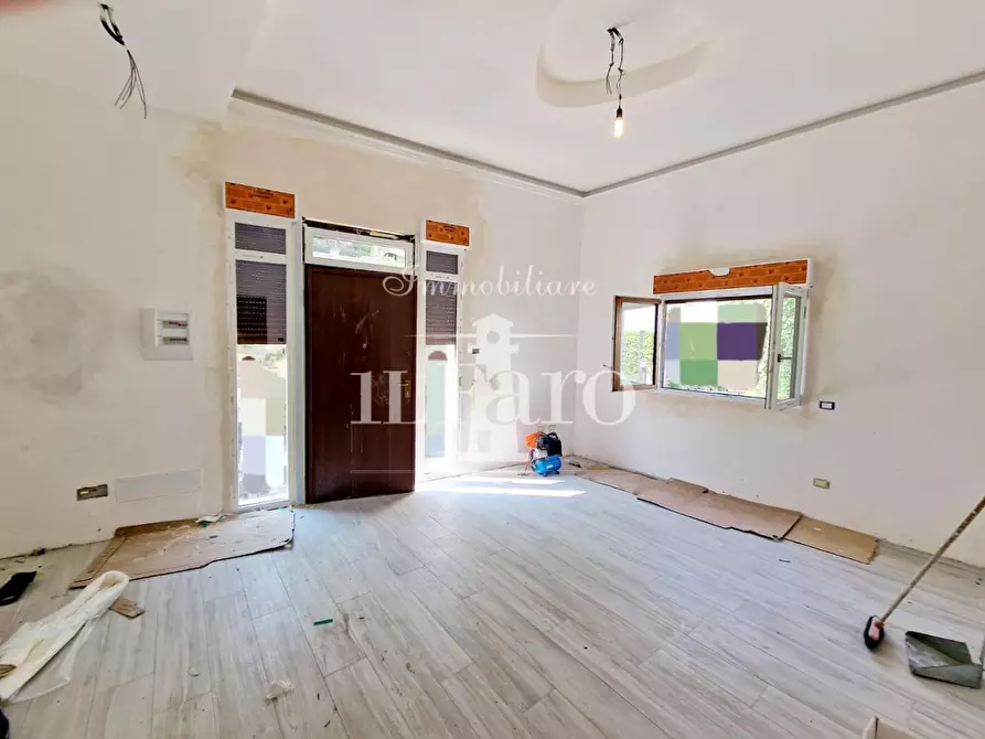 Immagine 2 di Appartamento in vendita  a Signa