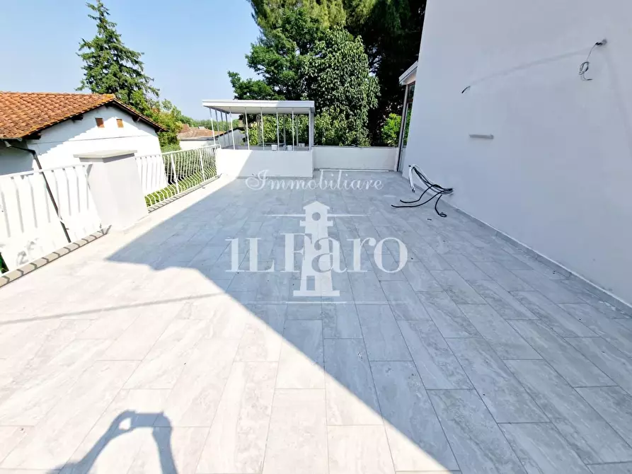 Immagine 18 di Appartamento in vendita  a Signa