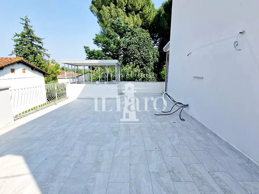 Immagine 15 di Appartamento in vendita  a Signa