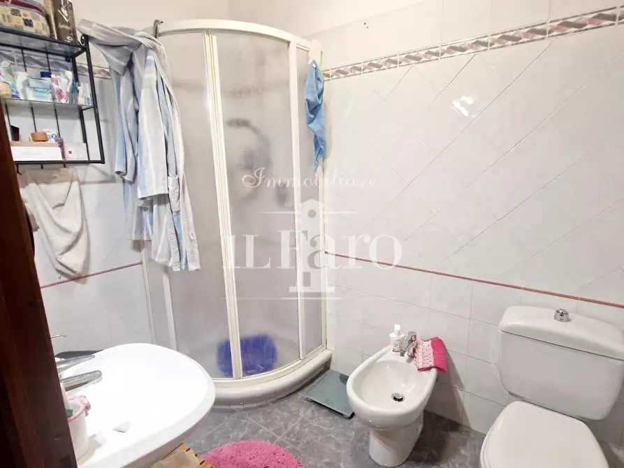 Immagine 46 di Villetta a schiera in vendita  a Campi Bisenzio