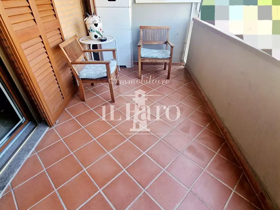 Immagine 9 di Villetta a schiera in vendita  a Campi Bisenzio