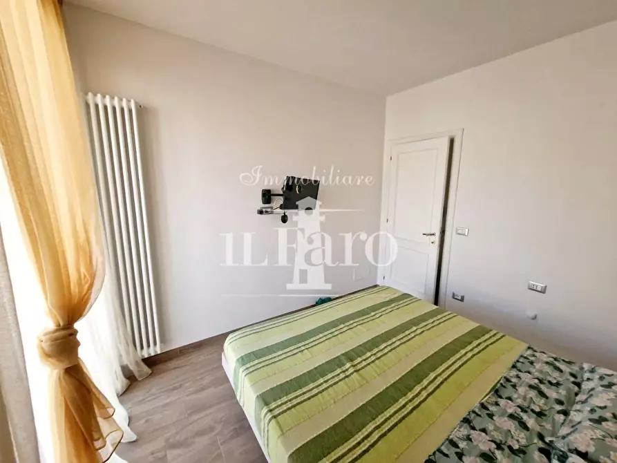 Immagine 24 di Villetta a schiera in vendita  a Campi Bisenzio