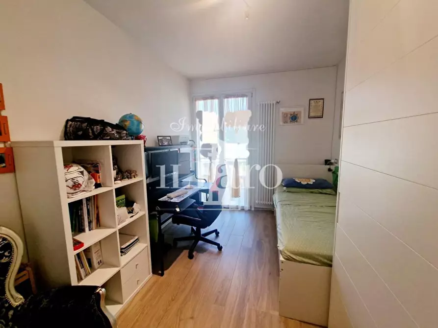 Immagine 39 di Villetta a schiera in vendita  a Campi Bisenzio