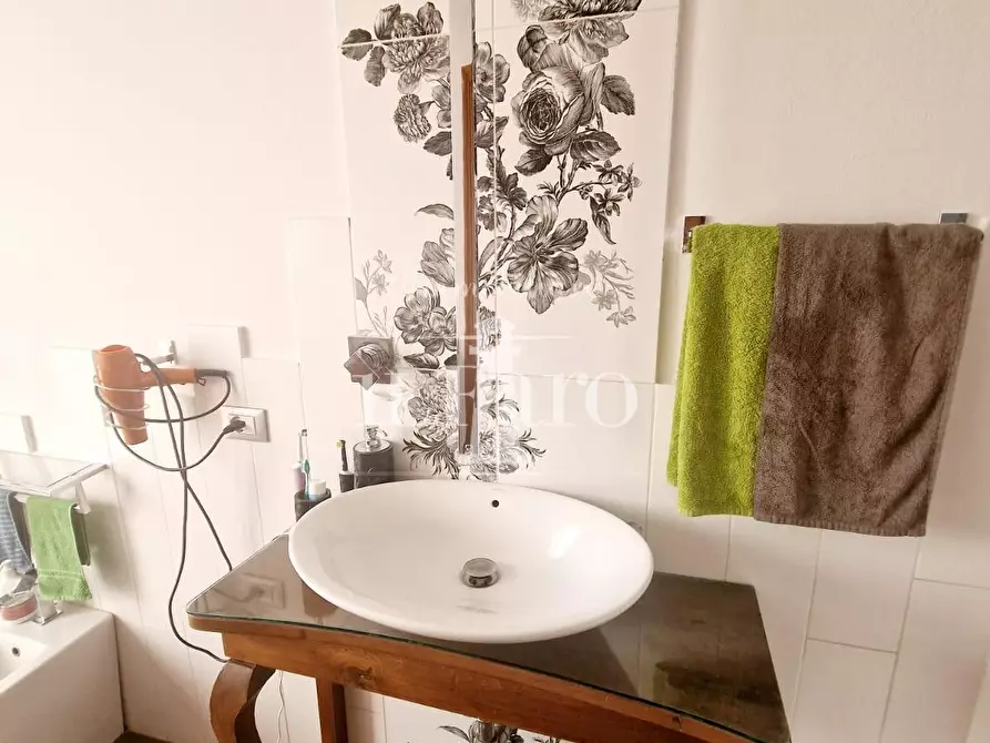 Immagine 30 di Villetta a schiera in vendita  a Campi Bisenzio