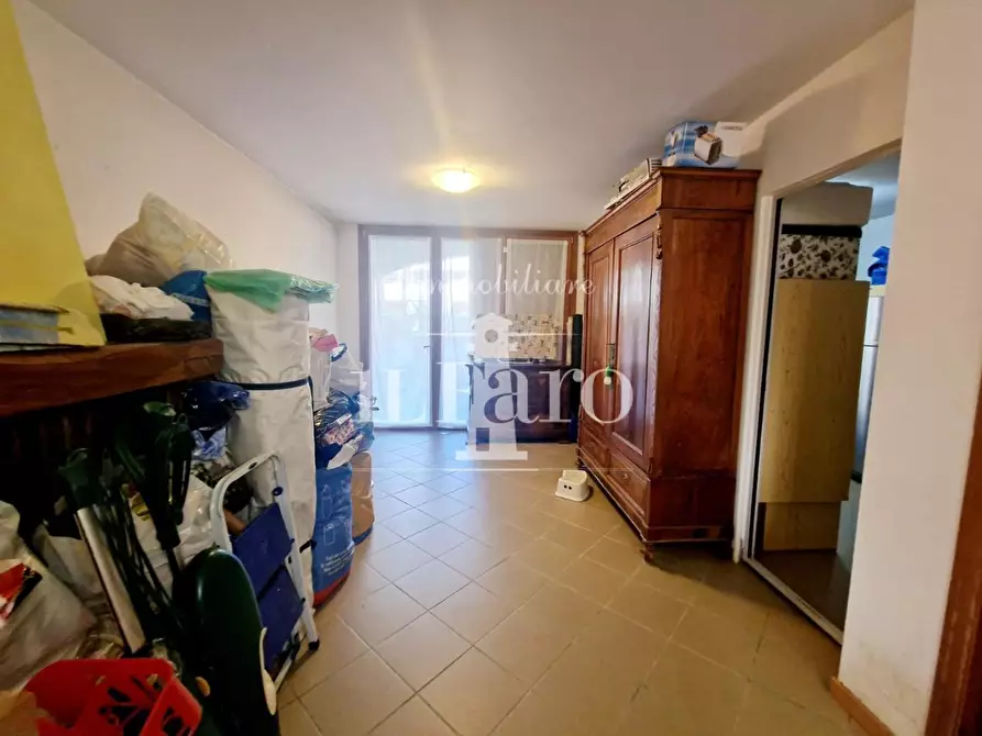 Immagine 41 di Villetta a schiera in vendita  a Campi Bisenzio