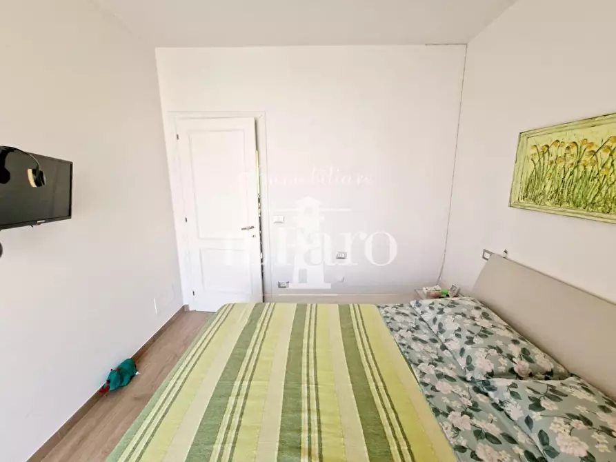 Immagine 23 di Villetta a schiera in vendita  a Campi Bisenzio