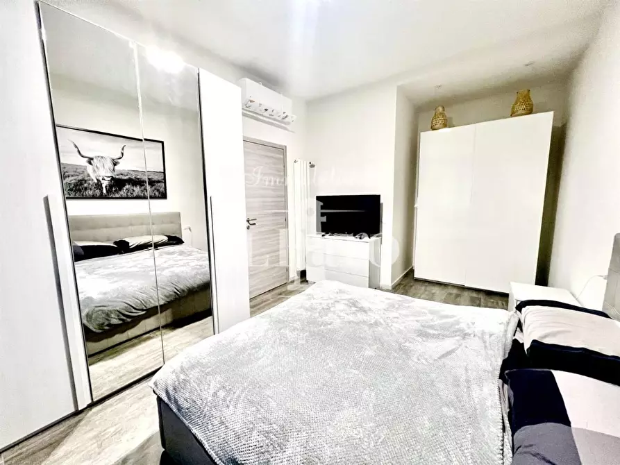 Immagine 12 di Appartamento in vendita  a Campi Bisenzio