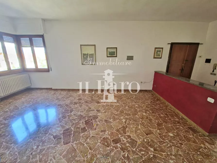 Immagine 3 di Appartamento in vendita  a Campi Bisenzio