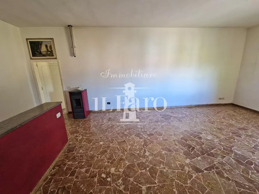 Immagine 4 di Appartamento in vendita  a Campi Bisenzio