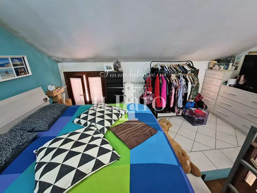 Immagine 11 di Appartamento in vendita  a Campi Bisenzio