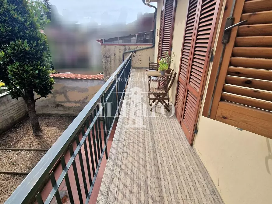 Immagine 21 di Terratetto in vendita  a Campi Bisenzio