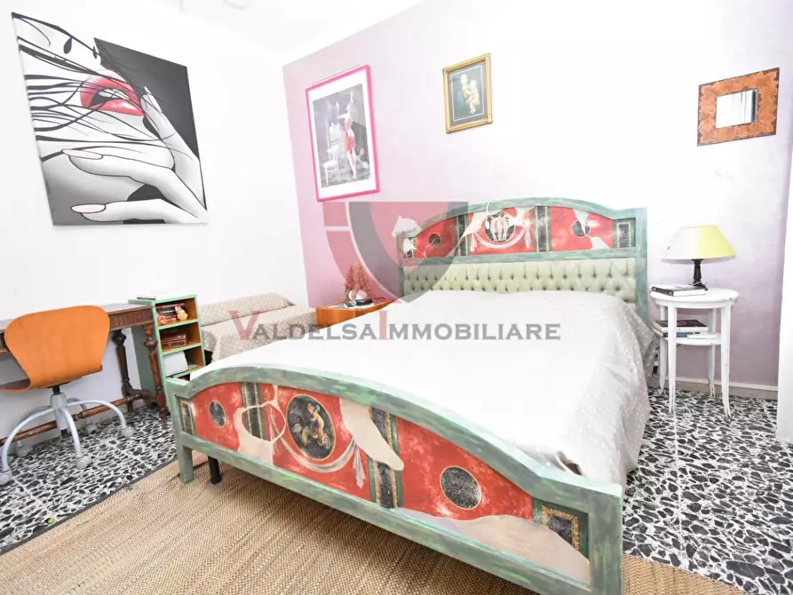 Immagine 12 di Appartamento in vendita  a Colle Di Val D'elsa