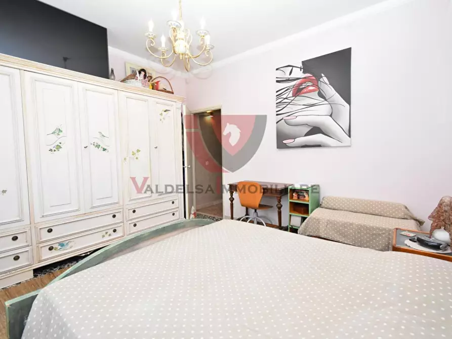 Immagine 15 di Appartamento in vendita  a Colle Di Val D'elsa