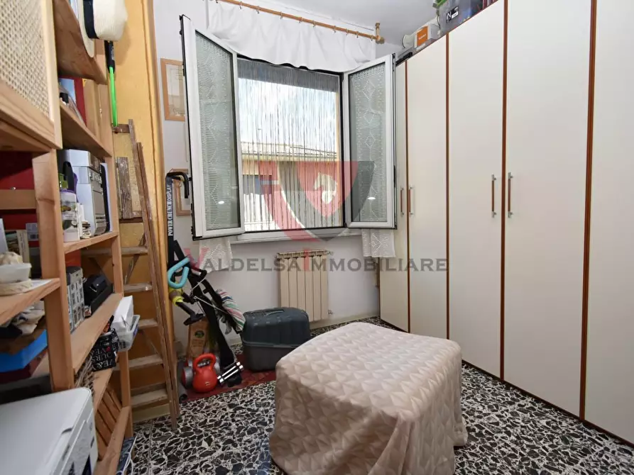 Immagine 19 di Appartamento in vendita  a Colle Di Val D'elsa