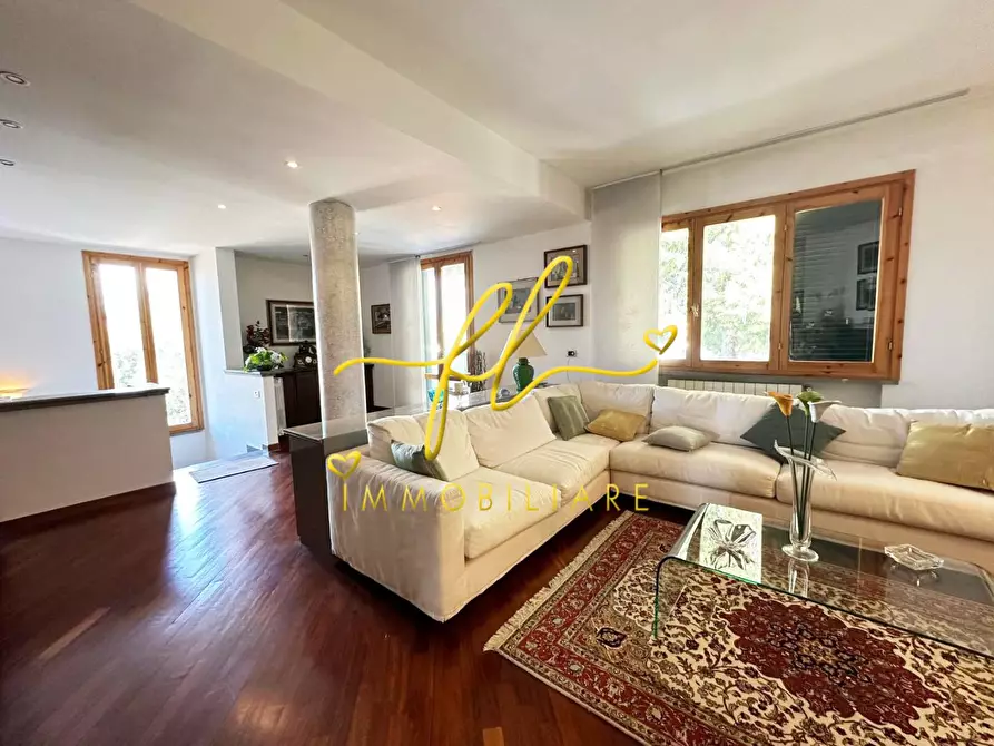 Immagine 1 di Appartamento in vendita  a Cecina