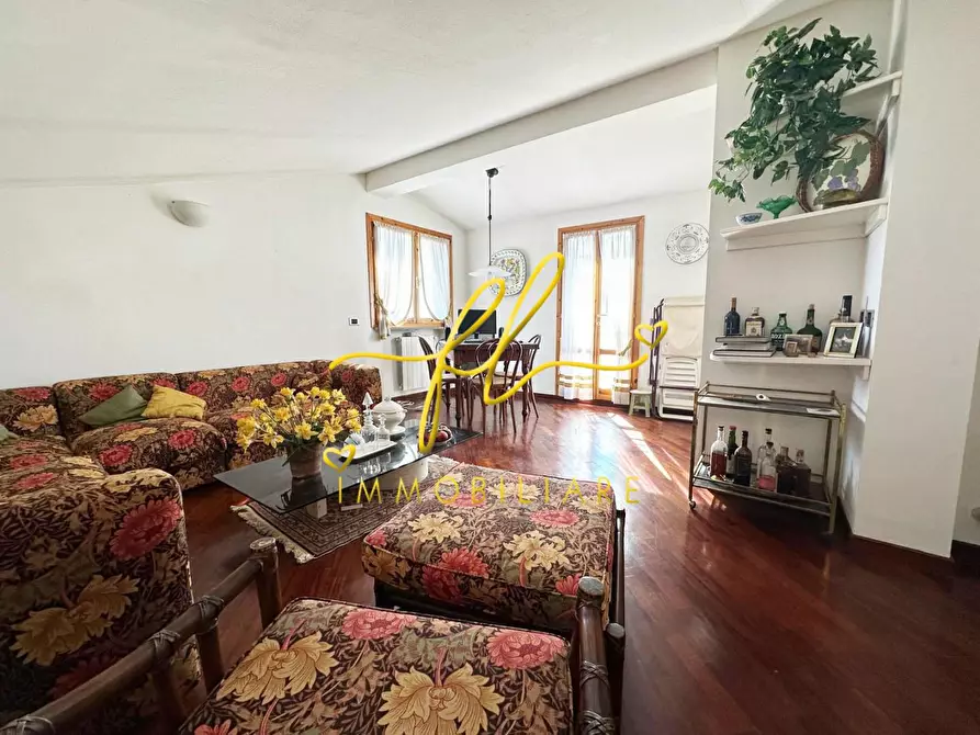 Immagine 14 di Appartamento in vendita  a Cecina