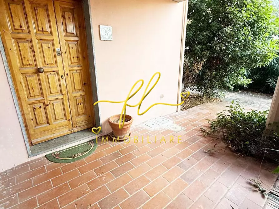 Immagine 30 di Appartamento in vendita  a Cecina