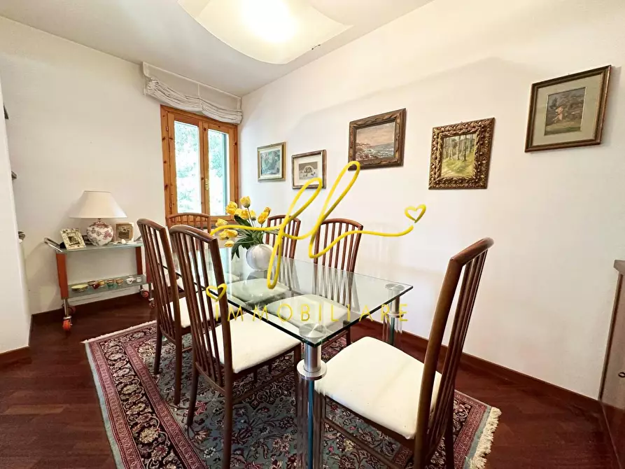 Immagine 2 di Appartamento in vendita  a Cecina