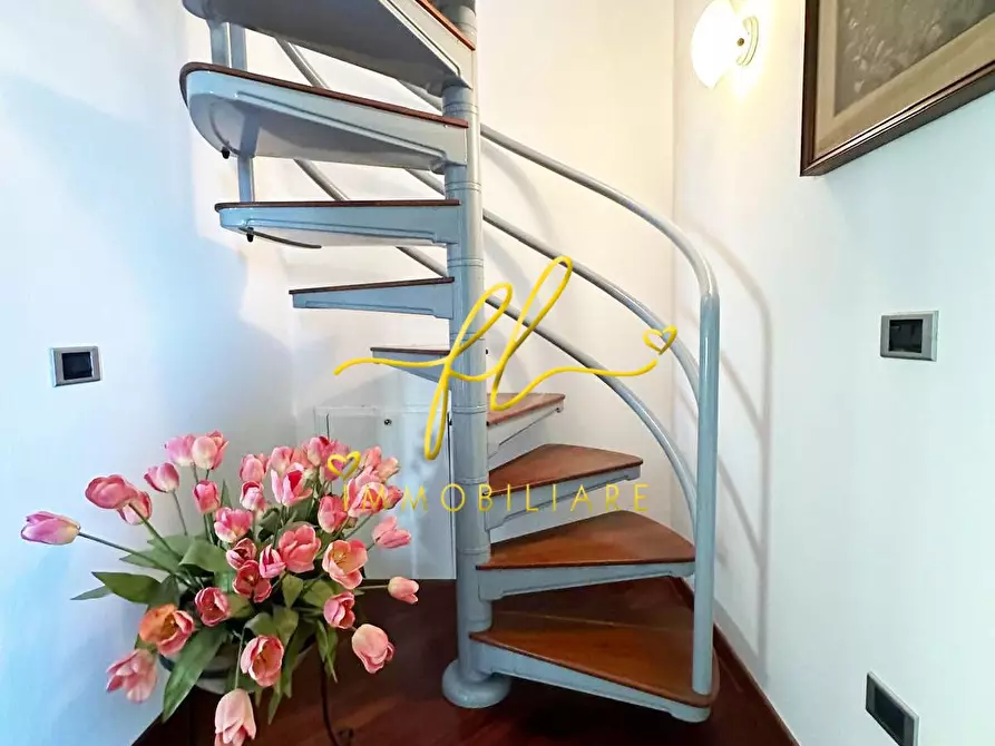 Immagine 12 di Appartamento in vendita  a Cecina