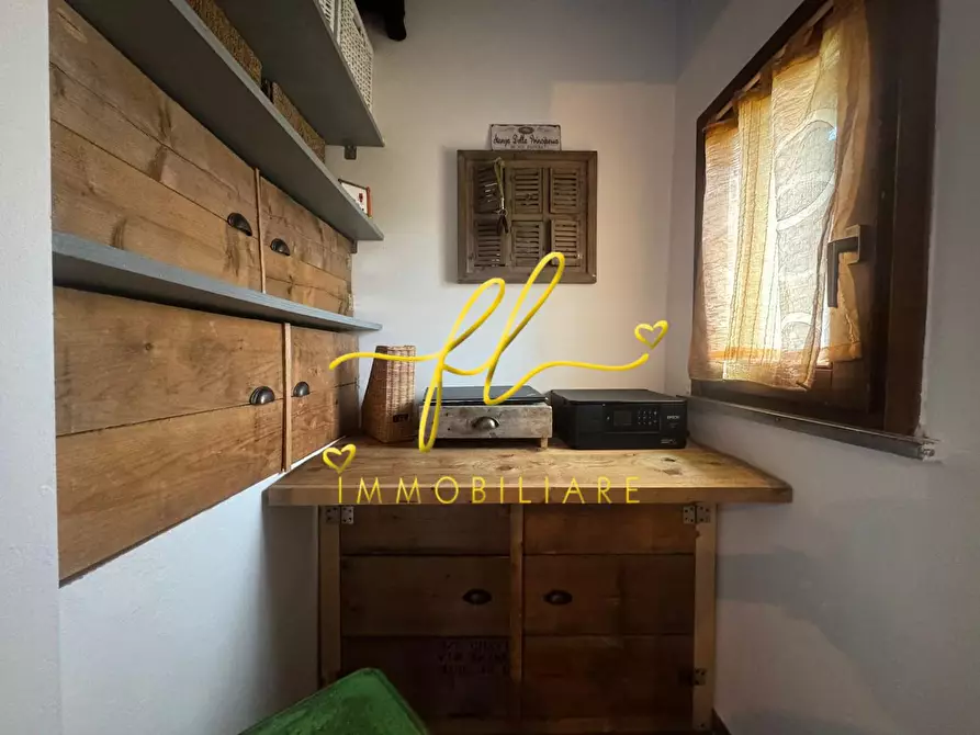 Immagine 12 di Appartamento in vendita  a Collesalvetti