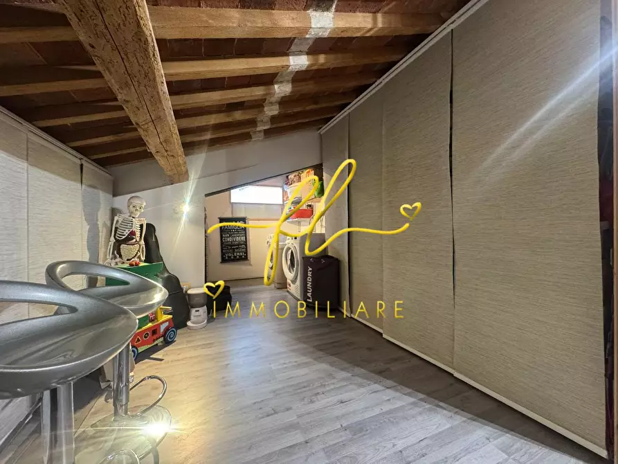 Immagine 17 di Appartamento in vendita  a Collesalvetti