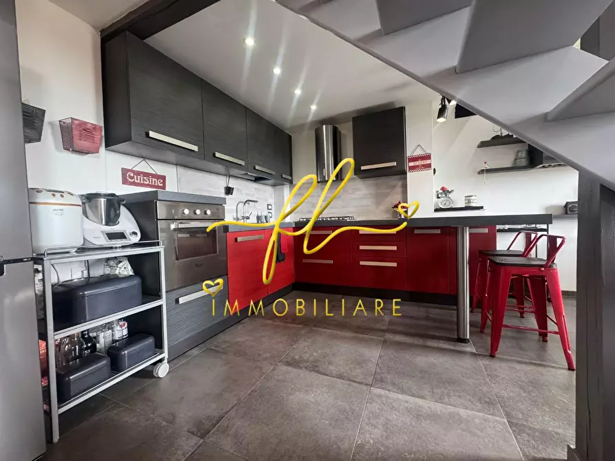 Immagine 4 di Appartamento in vendita  a Collesalvetti