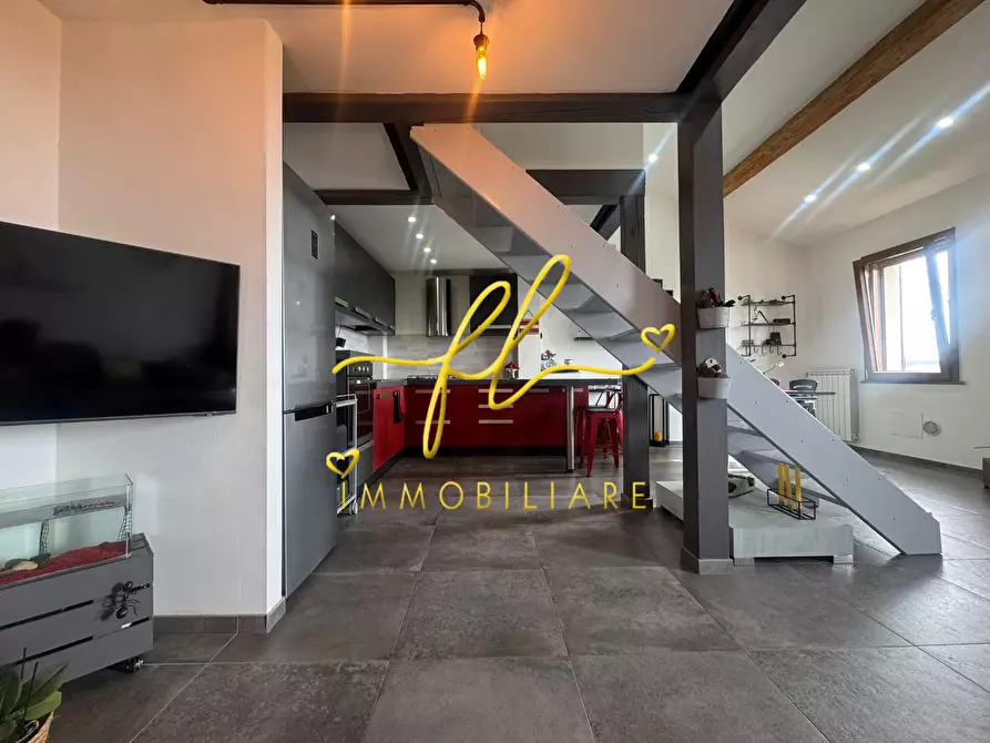 Immagine 2 di Appartamento in vendita  a Collesalvetti