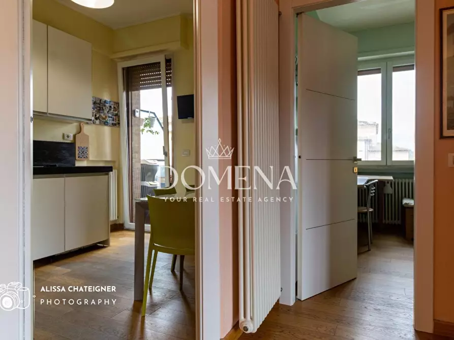 Immagine 9 di Appartamento in vendita  a Siena