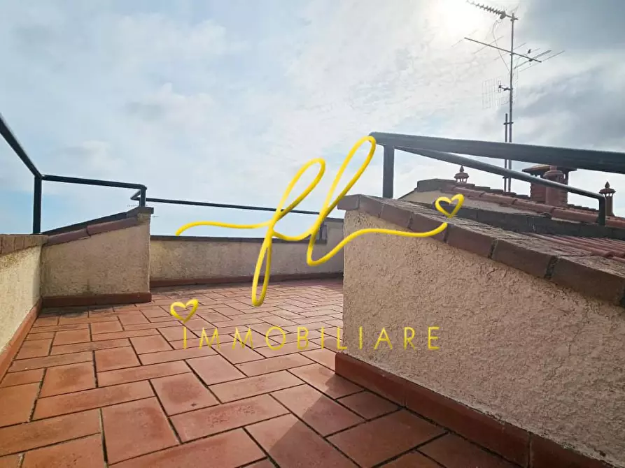 Immagine 6 di Casa bifamiliare in vendita  a Rosignano Marittimo