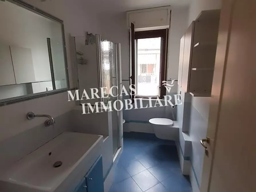 Immagine 10 di Appartamento in vendita  a Sarzana